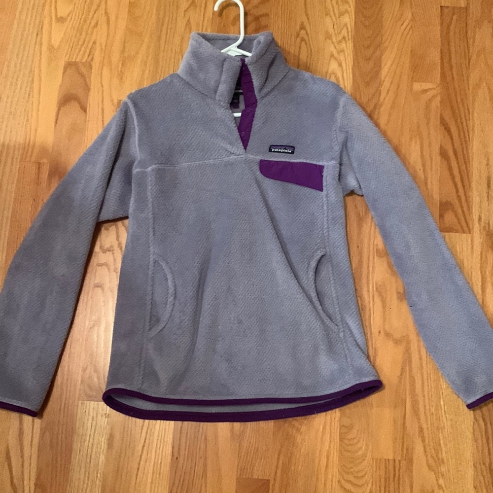 Medium Patagonia Women’s Fleece Sweater
